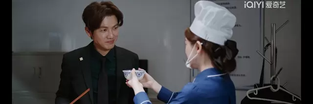 《蜜语纪》第15集许蜜语空降销售主管，张彩露被查实偷盗遭追责 _ 相关图片