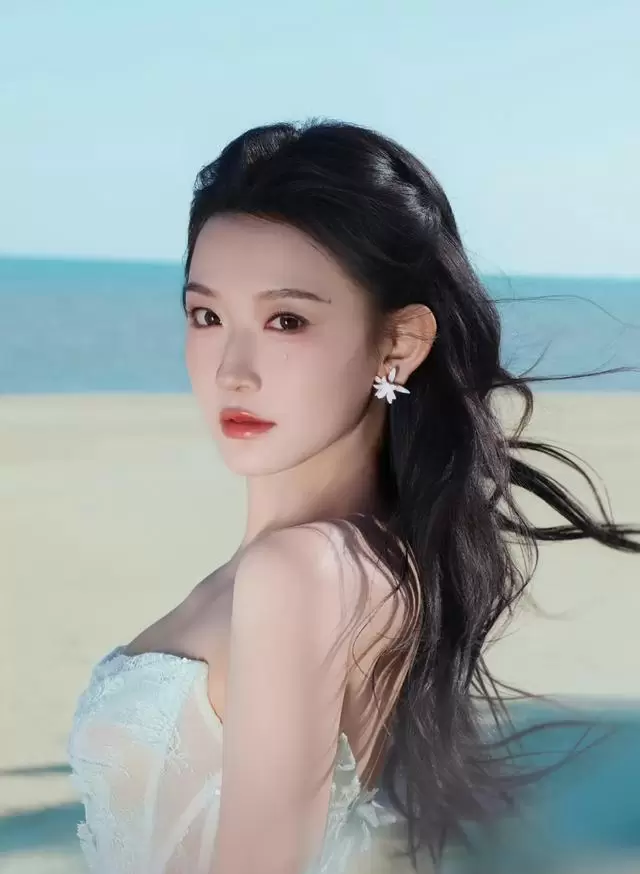 张晋宜凭《锦帐生春》登顶红果短剧女演员人气榜首 _ 现场图