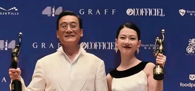 梁家辉第五次获金像奖影帝，廖子妤凭《像我这样的爱情》首封影后 _ 资讯配图