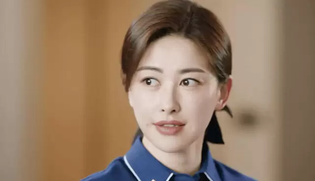 许蜜语剧中晕倒确诊双胞胎，纪封当庭表态负责引情感走向新转折 _ 资讯配图