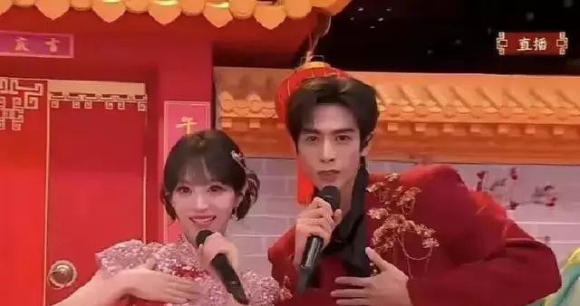 宋威龙田曦薇《潮热雨季未解之谜》定档，BE设定引发追剧焦虑 _ 相关图片