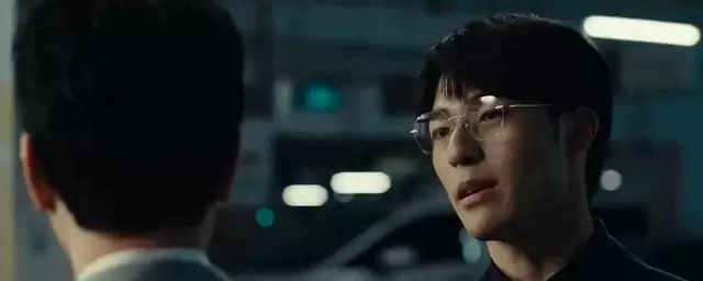 《爱情没有神话》张佑森设局求婚，孤烟拒交稿激化职场信任危机 _ 资讯配图