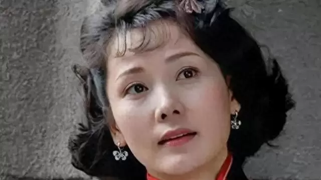 陈宝国何赛飞《大宅门》耳光戏幕后实录 _ 资讯配图